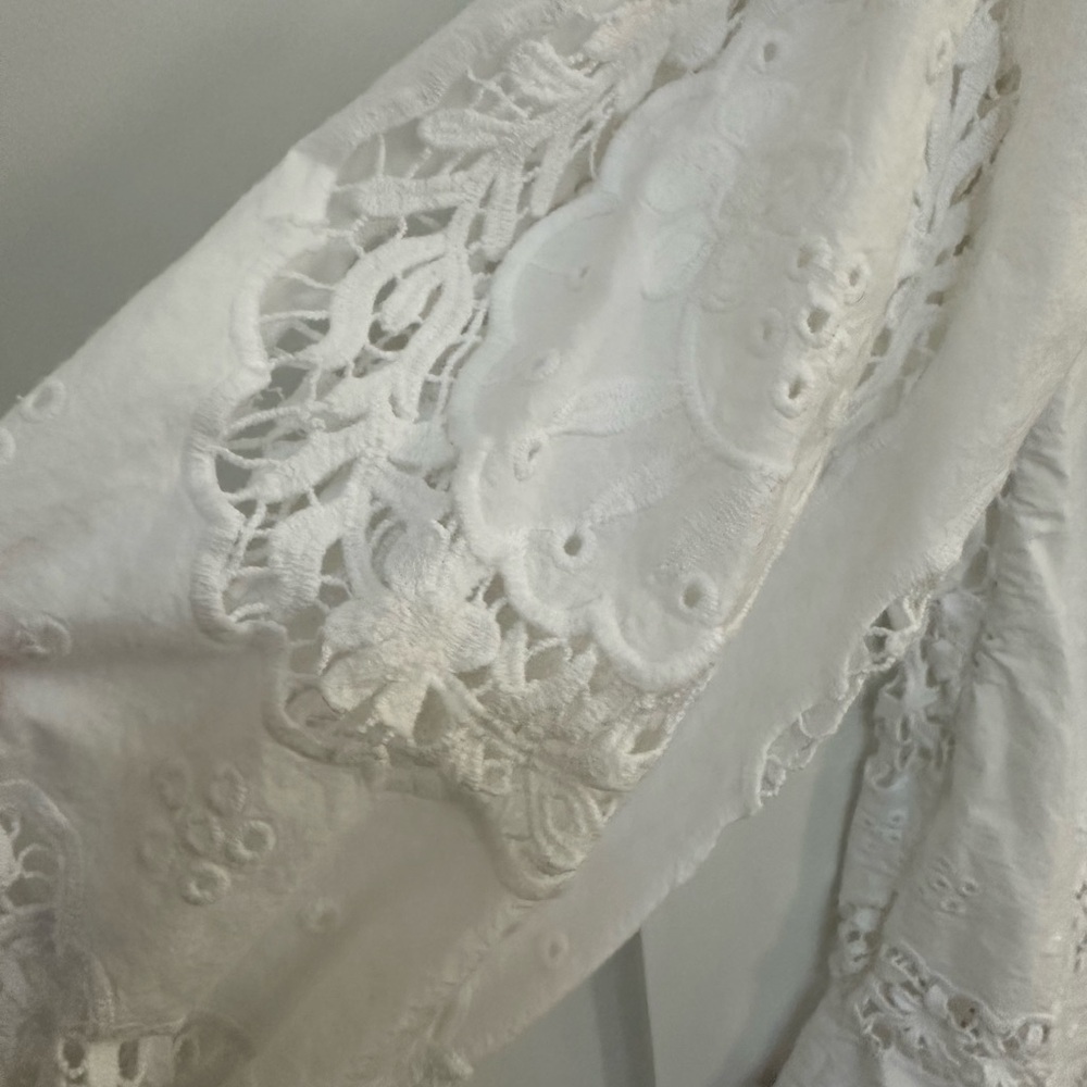 Beautiful Sundance Open Cut Work Top - Picture 5 of 7